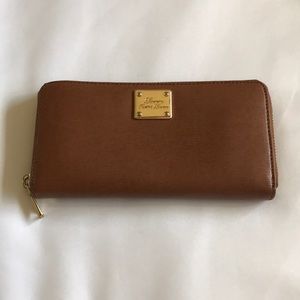 Ralph Lauren tan wallet